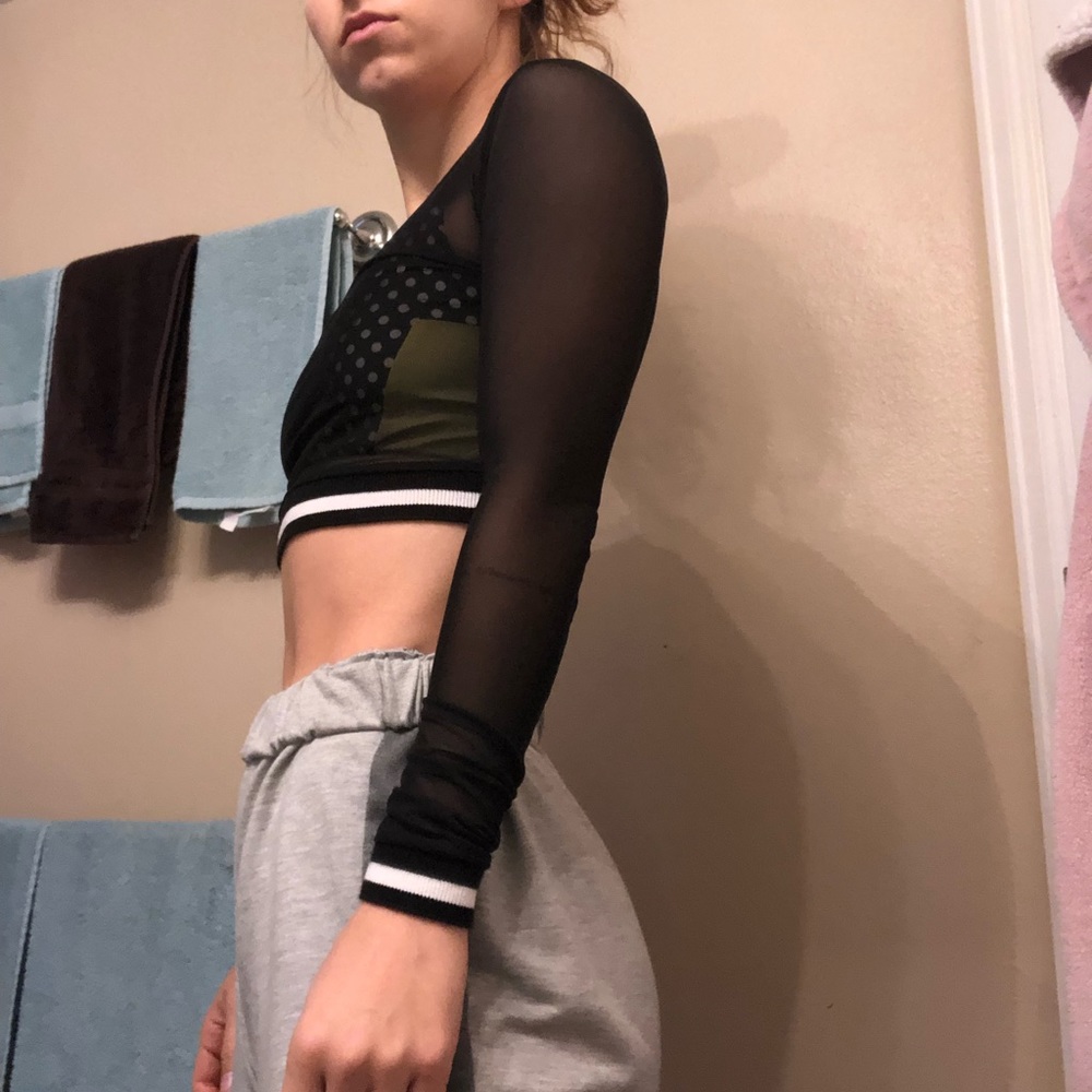 Mesh Top - Picture 2 of 3
